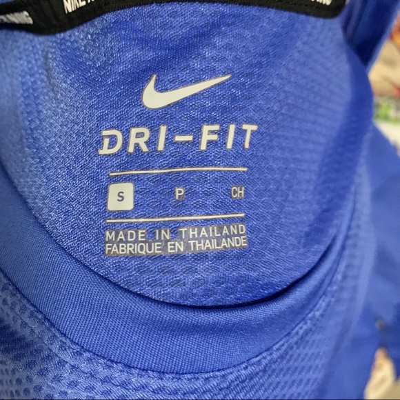 Nike Women’s Dri-Fit Long Sleeve Running Top - Picture 7 of 7